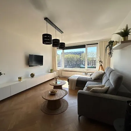 Apartment Le Rive Chic Centre Face A La Meuse